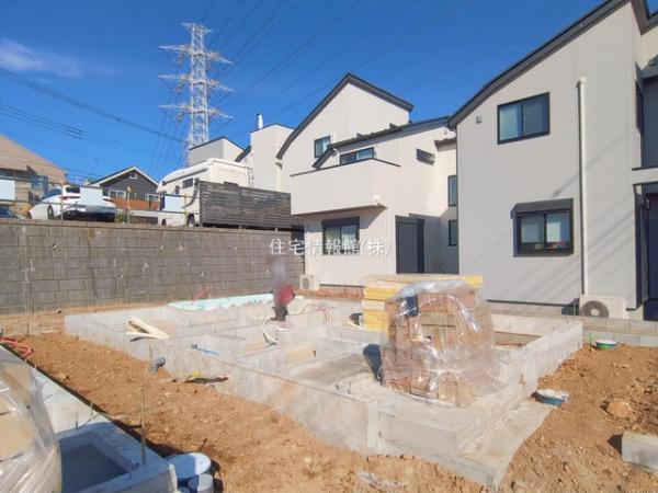 新築戸建 神奈川県横浜市青葉区あざみ野南４丁目20-6 東急田園都市線江田駅 9,798万円