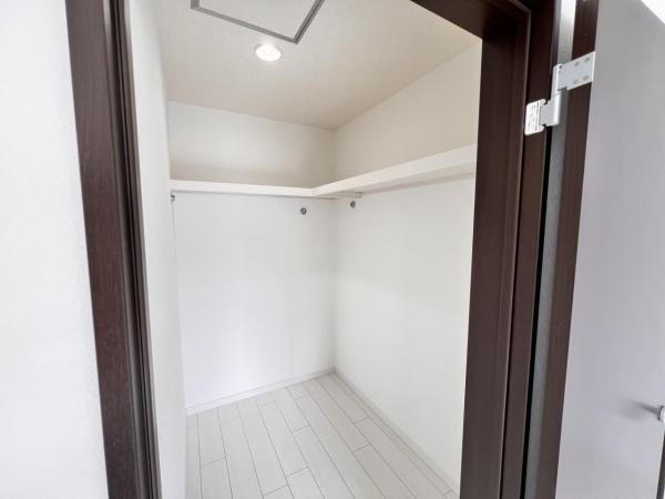 座間市広野台１丁目 中古戸建 収納