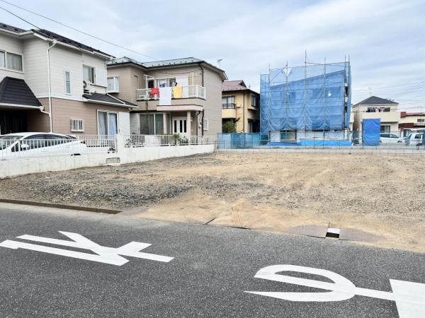 久喜市青葉 前面道路含む現地写真