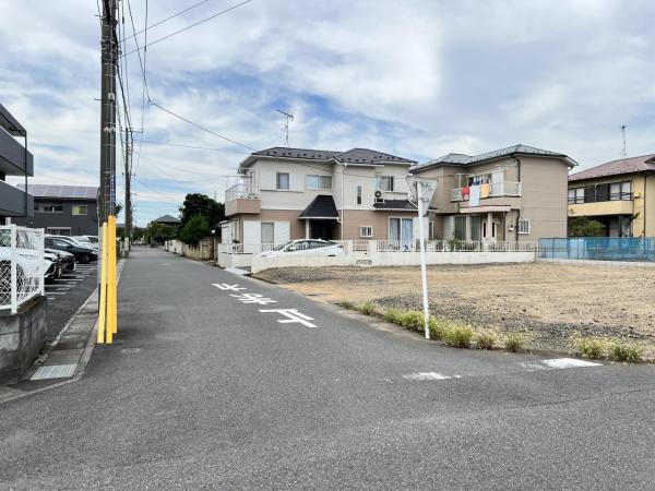 久喜市青葉 前面道路含む現地写真
