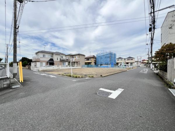 久喜市青葉 前面道路含む現地写真