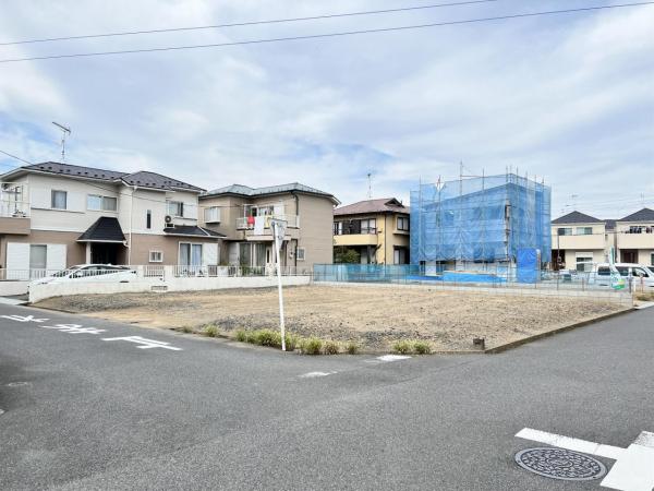 久喜市青葉 前面道路含む現地写真