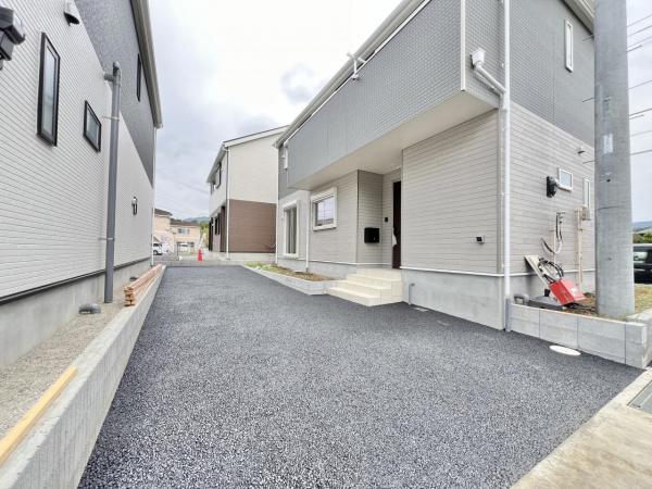 南足柄市関本 戸建 駐車場