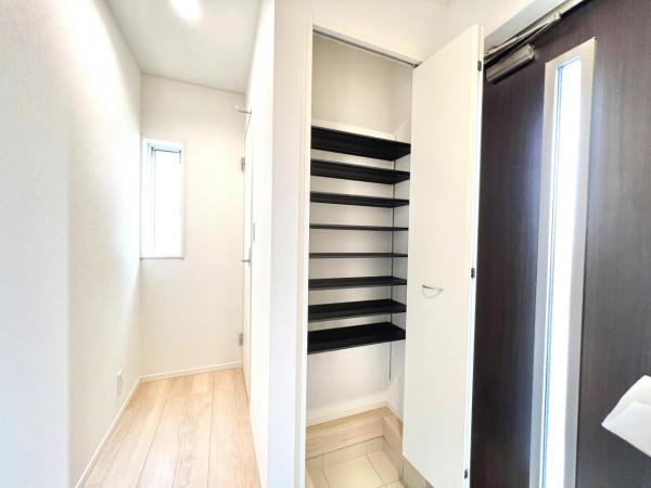 南足柄市福泉 戸建 収納