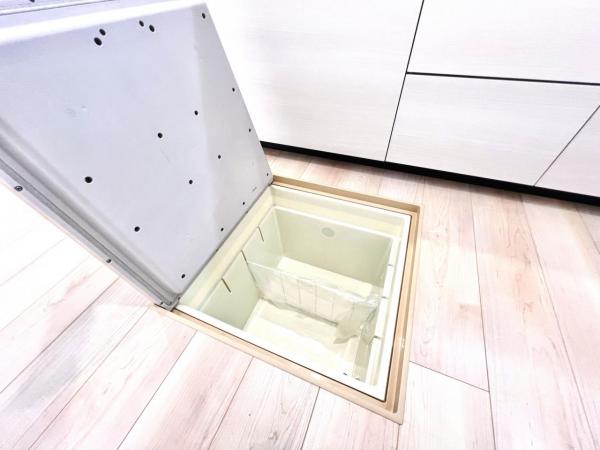 南足柄市福泉 戸建 収納