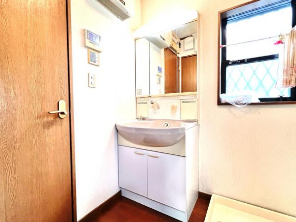 足柄上郡大井町金子 中古戸建 洗面化粧台