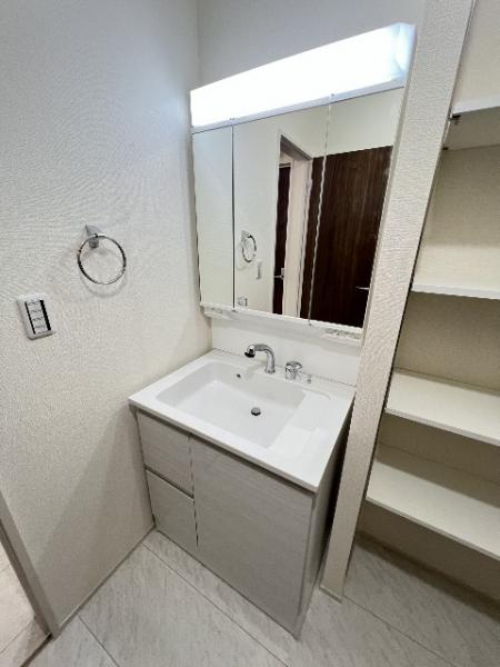 川越市的場第10 洗面化粧台