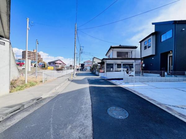 昭島市福島町7期3棟 前面道路含む現地写真