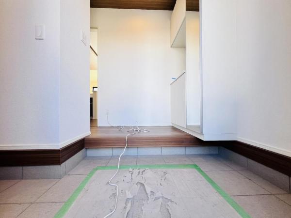 昭島市福島町7期3棟 玄関