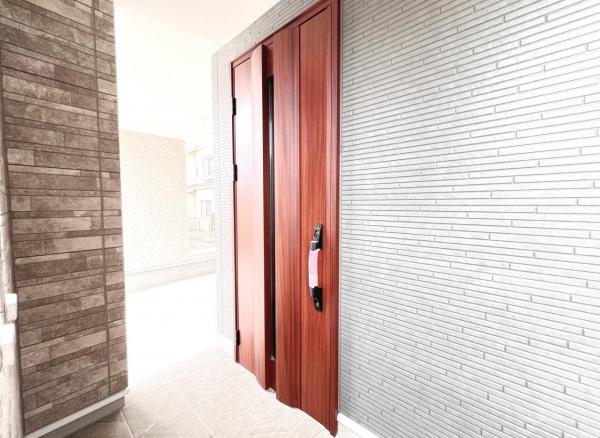 川崎市麻生区王禅寺西８丁目 戸建 玄関