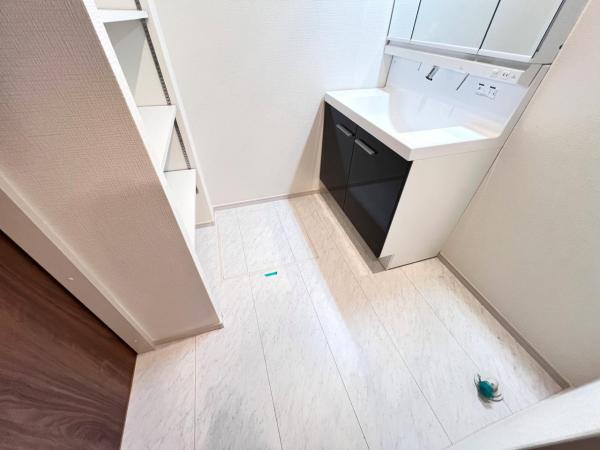 川崎市麻生区王禅寺西８丁目 戸建 脱衣所