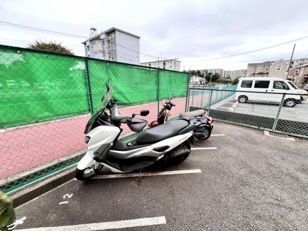 ヴェラハイツ長後 駐輪場