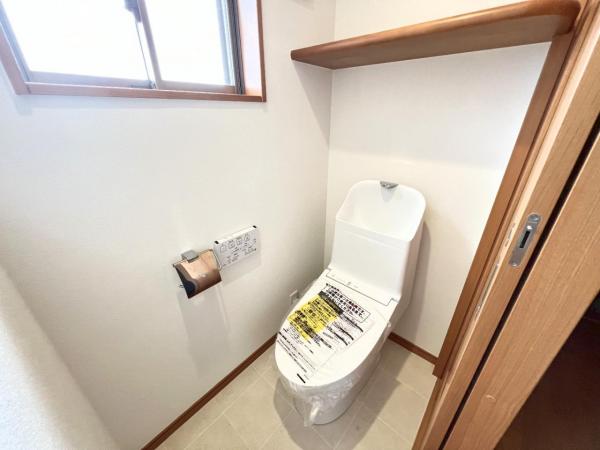 横浜市栄区長沼町 中古戸建 トイレ