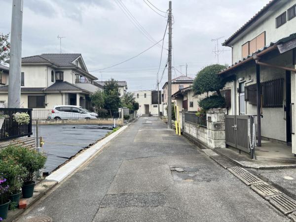 蓮田市緑町２丁目 土地 前面道路含む現地写真