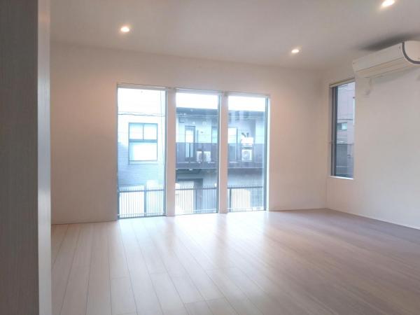 中古戸建 横浜市中区 JR根岸線桜木町駅 1億1,000万円