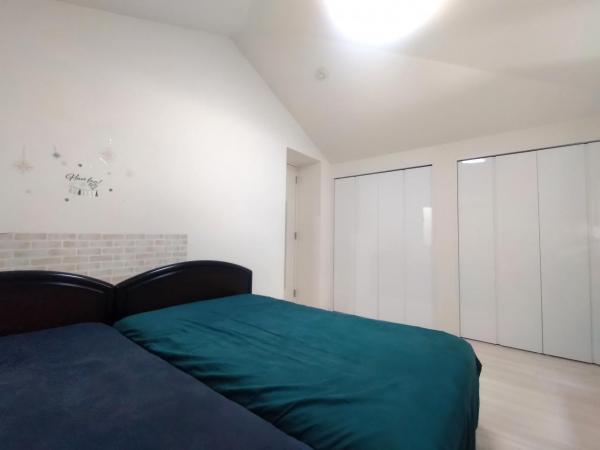 横浜市中区花咲町４丁目 中古戸建 洋室