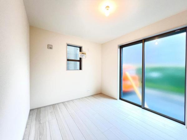 川崎市幸区小向西町４丁目 戸建 洋室