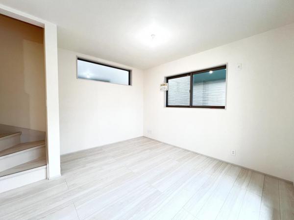 川崎市幸区小向西町４丁目 戸建 リビングダイニング