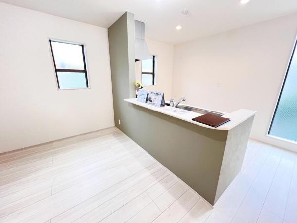 川崎市幸区小向西町４丁目 戸建 ダイニングキッチン