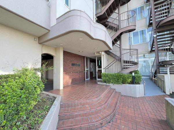エミネンス相模大塚 エントランス（外）