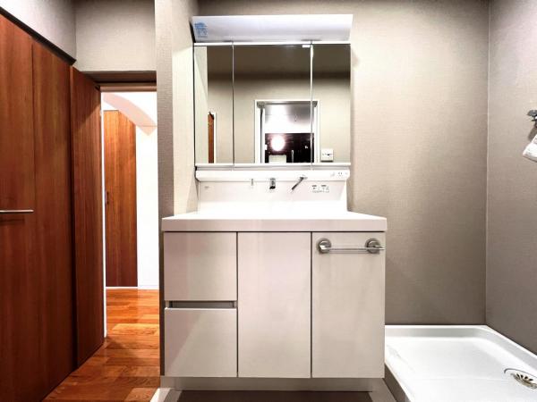 エクレール二宮 洗面化粧台