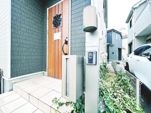 八王子市川口町 中古戸建 玄関