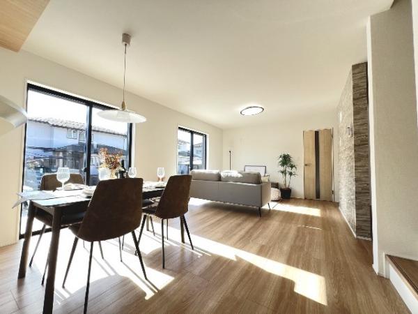 狭山市柏原19期1棟 リビングダイニング