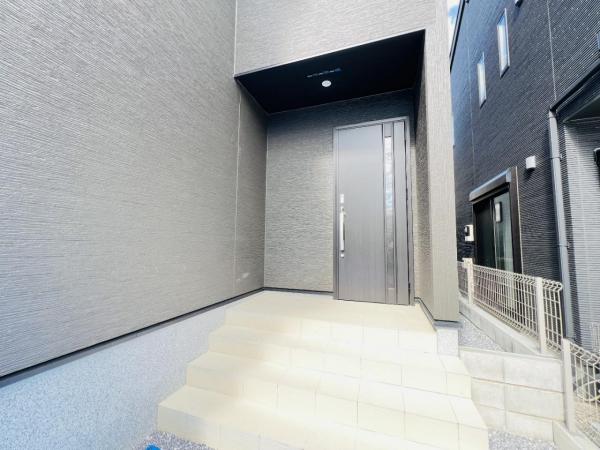 我孫子市青山台２丁目 戸建 玄関
