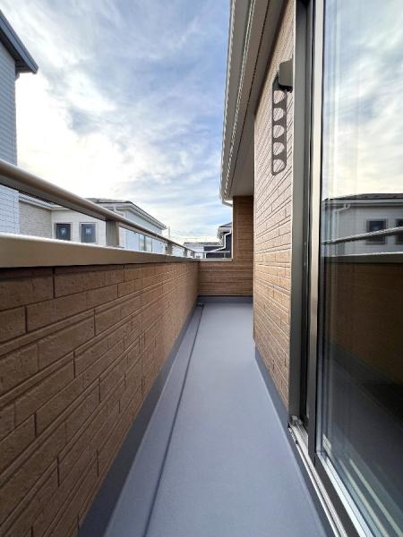 春日部市小渕 バルコニー