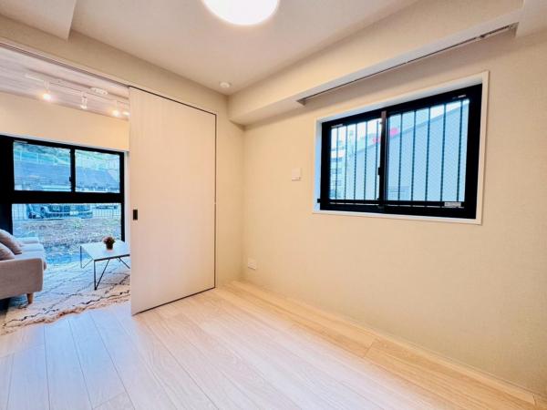 オープンレジデンシア横浜台町 洋室