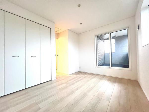 伊勢原市高森 戸建 洋室