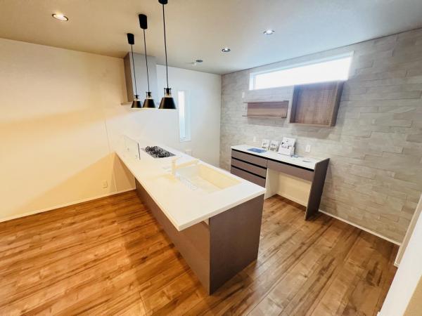 横浜市泉区中田南５丁目 戸建 ダイニングキッチン