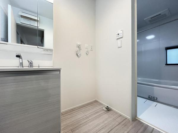 千葉市宮野木町26期4棟 ランドリースペース