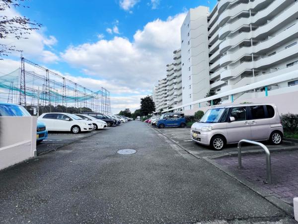 南えびな杉久保サンパルク６５０ 駐車場