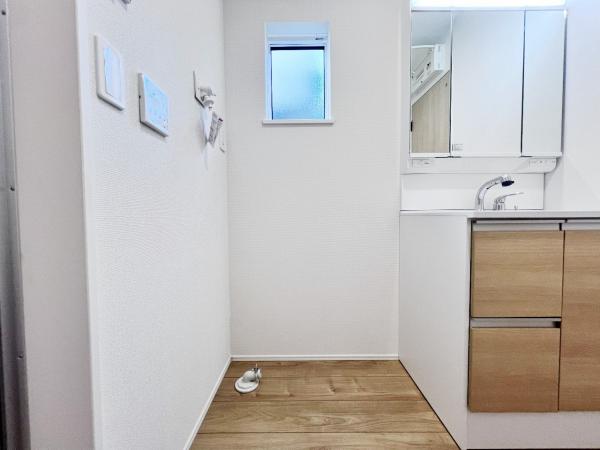 八王子市大和田町１丁目２４ー１期 戸建 ランドリースペース