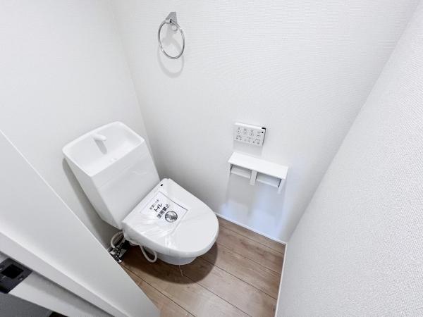 八王子市大和田町１丁目２４ー１期 戸建 トイレ