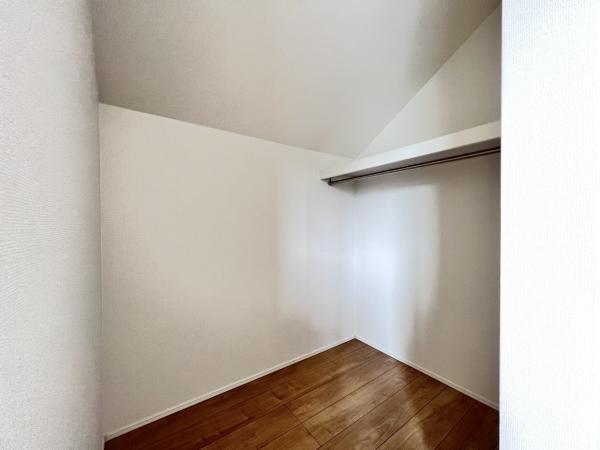 八王子市弐分方町２４－１期 戸建 ウォークインクローゼット