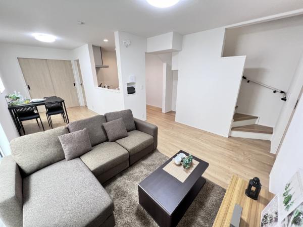 八王子市弐分方町２４－１期 戸建 リビングダイニング