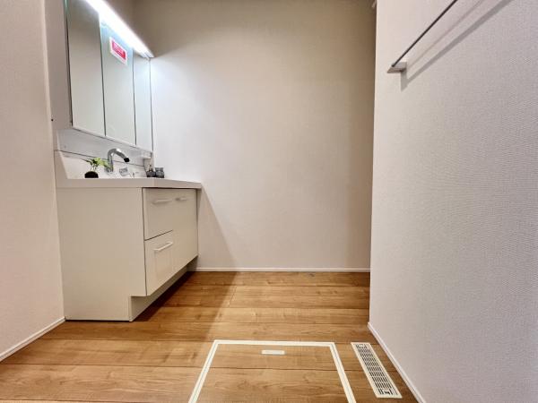 八王子市弐分方町２４－１期 戸建 脱衣所