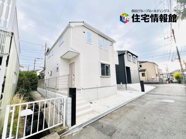 中田東4丁目 前面道路含む現地写真