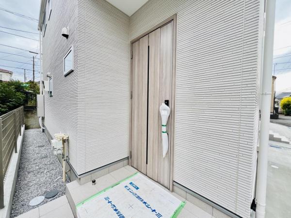 中田東4丁目 玄関