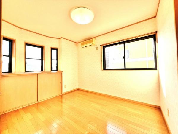 平塚市片岡 中古戸建 洋室