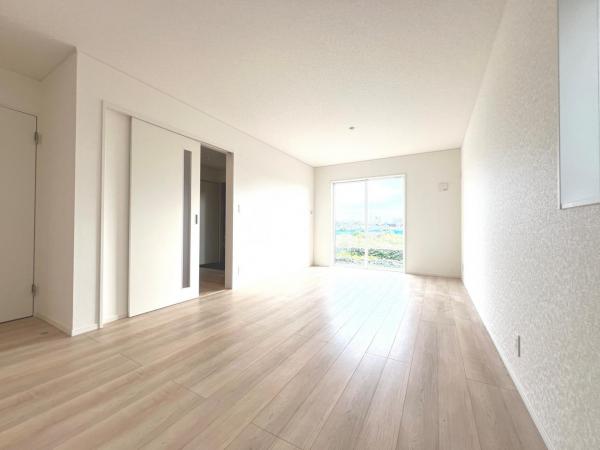 新築戸建 伊勢原市下糟屋 小田急線伊勢原駅 3,280万円