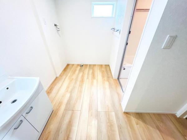 伊勢原市下糟屋 戸建 脱衣所