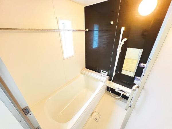 伊勢原市下糟屋 戸建 浴室