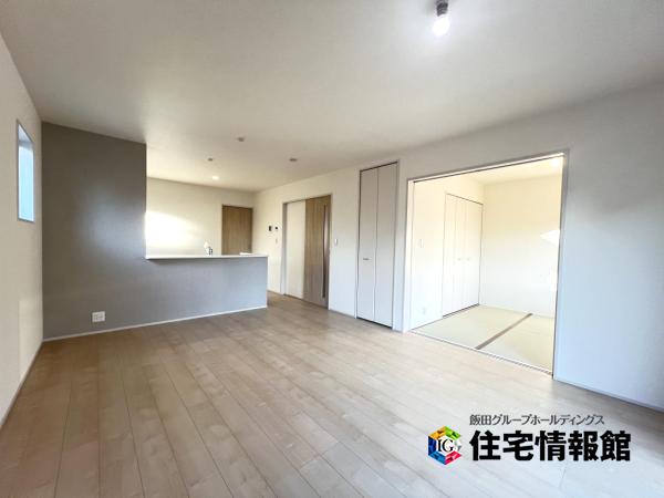 川島町上伊草 リビングダイニング