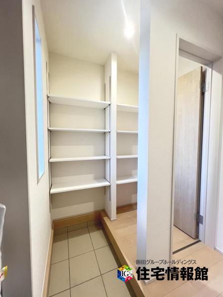 川島町上伊草 玄関