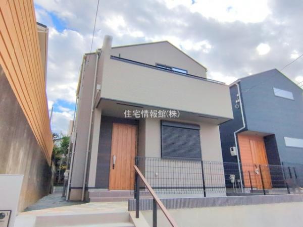 新築戸建 神奈川県横浜市港南区上永谷３丁目16 横浜市営地下鉄ブルーライン上永谷駅 6,080万円