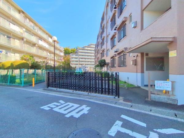 ルックハイツ鴨居 