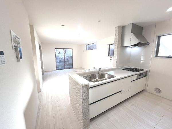 新築戸建 埼玉県草加市瀬崎５丁目43-15 東武伊勢崎線谷塚駅 3,780万円